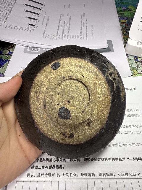 古玩陶瓷黑釉油滴茶碗真品鑒賞圖