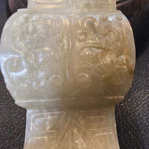 古玩玉器和田玉獸面紋花觚真品鑒賞圖