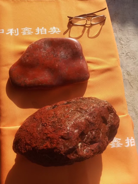 古玩玉器“桂林雞血玉”原石料真品鑒賞圖