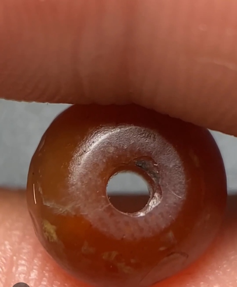 古玩玉器紅瑪瑙珠真品鑒賞圖