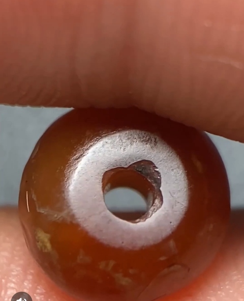 古玩玉器紅瑪瑙珠真品鑒賞圖