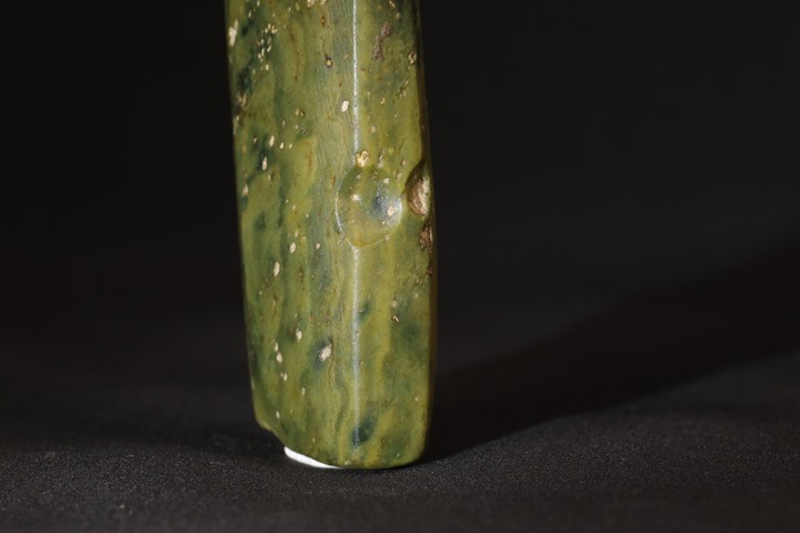 古玩玉器地方料玉斧真品鑒賞圖