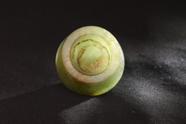 古玩玉器翡翠雕“畫軸頭”真品鑒賞圖