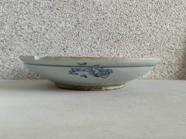 古玩陶瓷青花盤真品鑒賞圖