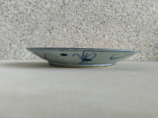 古玩陶瓷花卉紋青花盤拍賣，當(dāng)前價(jià)格398元