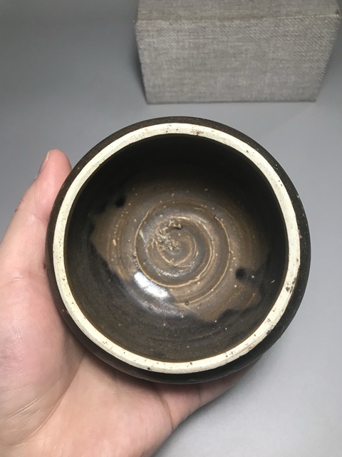古玩陶瓷宋，褐釉蓋罐拍賣，當(dāng)前價(jià)格2000元
