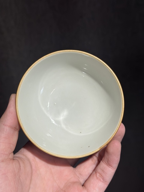 古玩陶瓷清順治至康熙甜白釉碗真品鑒賞圖