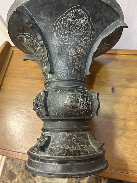 古玩銅器銅花觚真品鑒賞圖