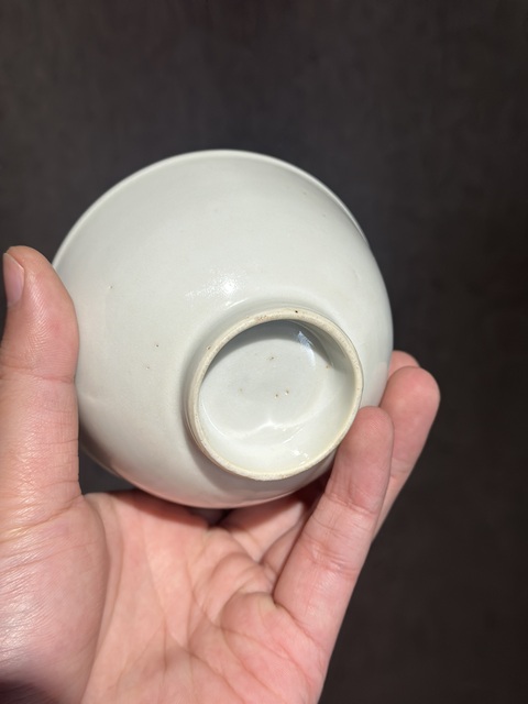 古玩陶瓷清順治至康熙甜白釉碗真品鑒賞圖