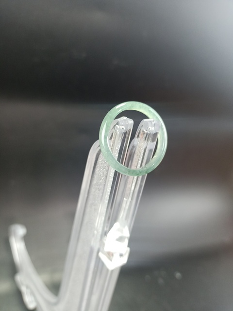 古玩玉器【精品】冰種翡翠A貨戒指拍賣，當(dāng)前價格0元