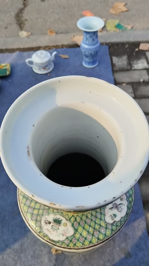 古玩陶瓷五彩龍紋棒槌瓶真品鑒賞圖