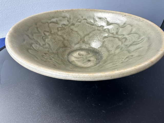 古玩陶瓷耀州窯纏枝花卉紋斗笠盞真品鑒賞圖