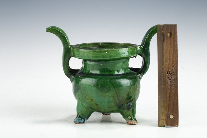 古玩陶瓷清·三彩堆塑花卉紋香爐真品鑒賞圖