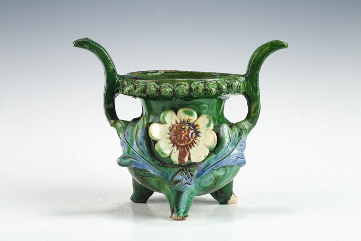 古玩陶瓷清·三彩堆塑花卉紋香爐真品鑒賞圖