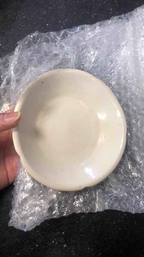 古玩陶瓷白釉花口碗17/12/2025拍賣，當前價格5800元