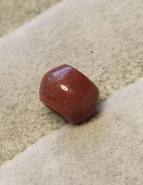 古玩玉器紅瑪瑙珠真品鑒賞圖