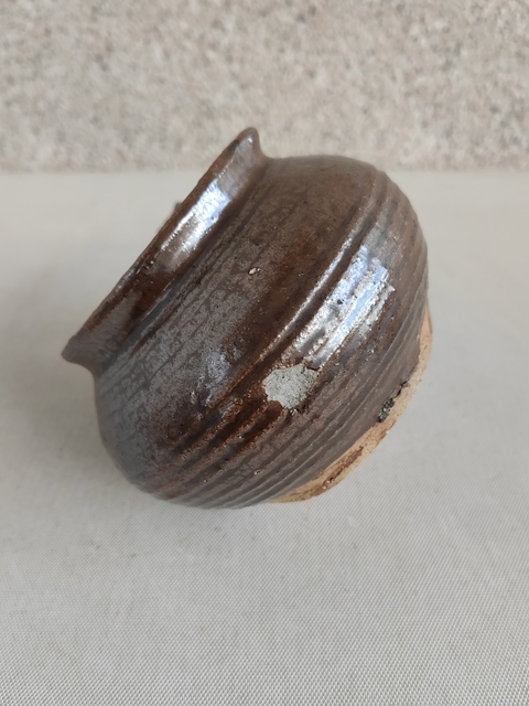 古玩陶瓷褐釉公道杯拍賣，當(dāng)前價(jià)格580元