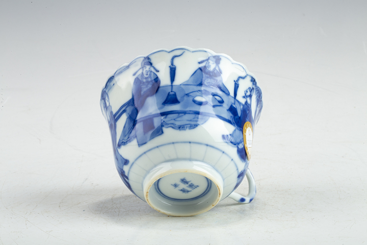 古玩陶瓷清晚·青花竹林七賢紋花口把杯真品鑒賞圖