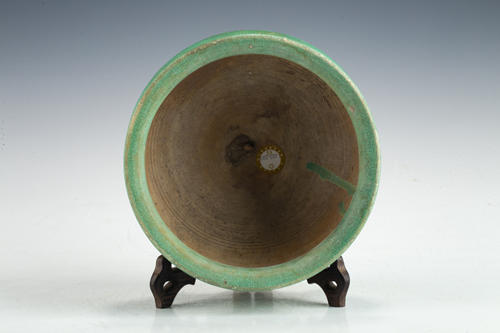 古玩陶瓷民國·綠哥釉三足爐真品鑒賞圖