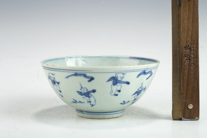 古玩陶瓷明晚·青花嬰戲紋碗拍賣，當前價格288元