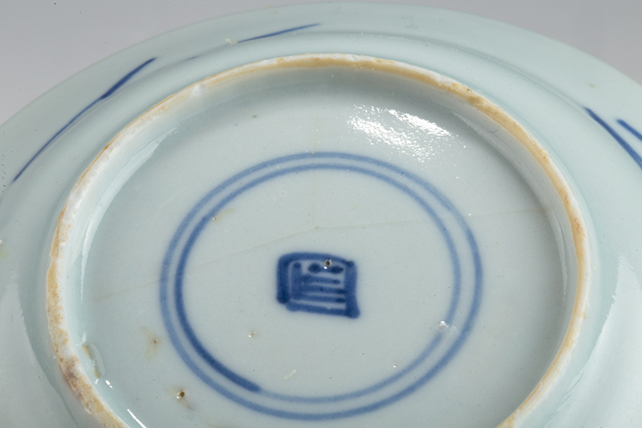 古玩陶瓷清早·青花麒麟紋小盤真品鑒賞圖