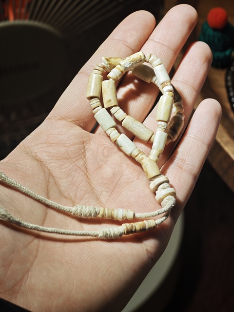 古玩玉器老硨磲項飾真品鑒賞圖