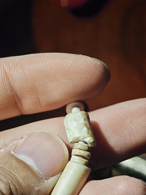 古玩玉器老硨磲項飾真品鑒賞圖