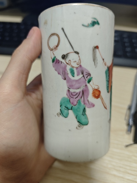 古玩陶瓷光緒粉彩筆筒真品鑒賞圖