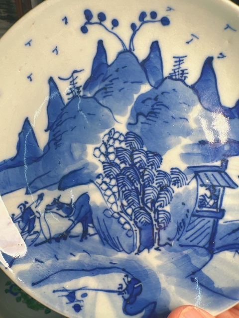 古玩陶瓷晚清青花盤真品鑒賞圖