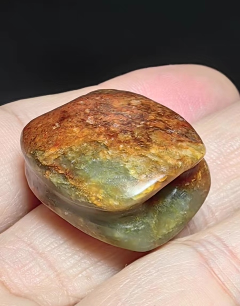 古玩玉器河磨玉龜背真品鑒賞圖