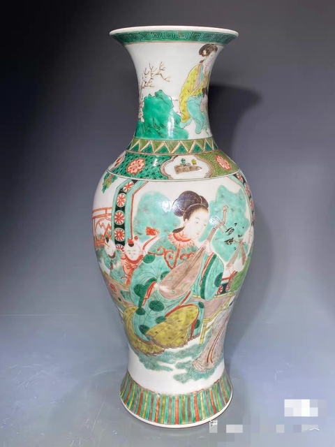 古玩陶瓷清光緒 五彩庭院仕女嬰戲圖紋觀音瓶真品鑒賞圖