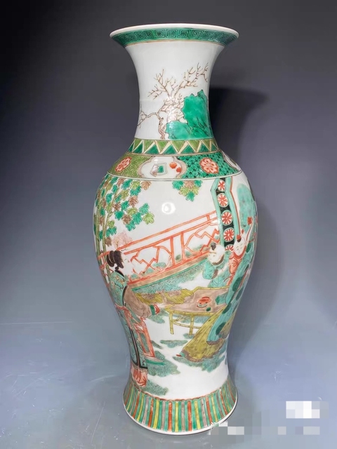 古玩陶瓷清光緒 五彩庭院仕女嬰戲圖紋觀音瓶真品鑒賞圖