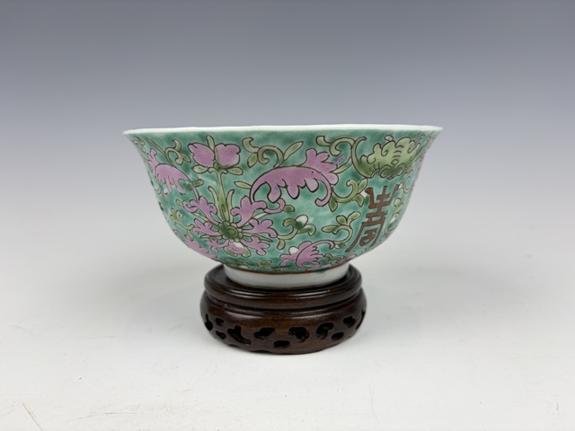 古玩陶瓷民國·粉彩胭脂紅蝠壽紋碗拍賣，當(dāng)前價格376元