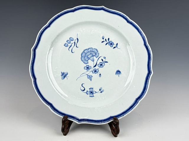 古玩陶瓷清中期·青花三多紋折沿花口大盤拍賣，當前價格558元