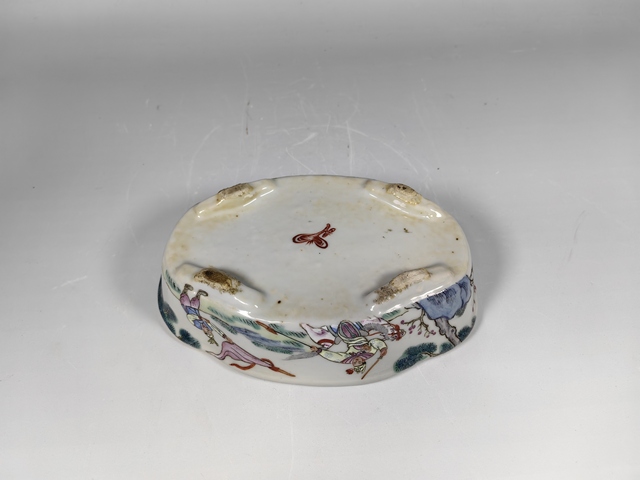 古玩陶瓷民國(guó)粉彩三國(guó)人物故事紋海棠水仙盆真品鑒賞圖