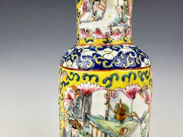 古玩陶瓷晚清·黃地洋彩三國人物紋瓶真品鑒賞圖