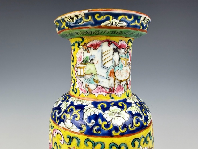 古玩陶瓷晚清·黃地洋彩三國人物紋瓶真品鑒賞圖