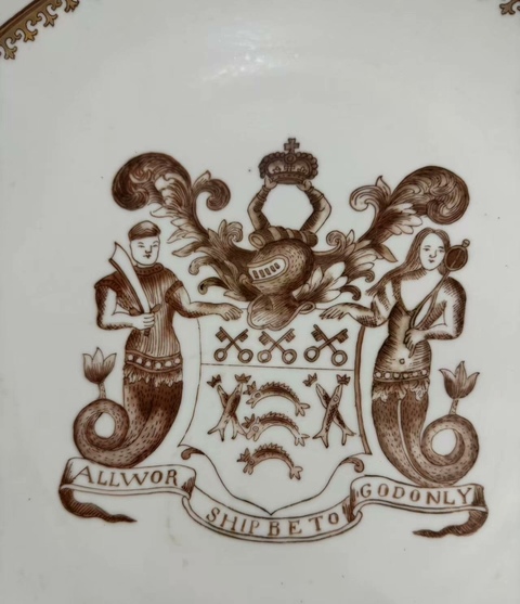 古玩陶瓷徽章瓷盤真品鑒賞圖