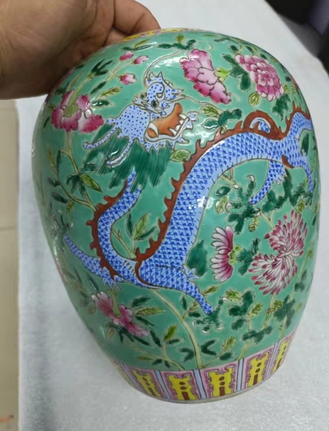 古玩陶瓷粉彩罐真品鑒賞圖