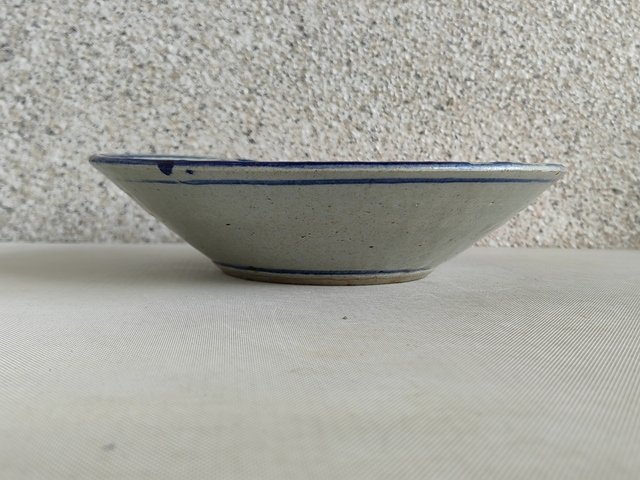 古玩陶瓷清中期魚藻紋青花盤拍賣，當(dāng)前價(jià)格680元