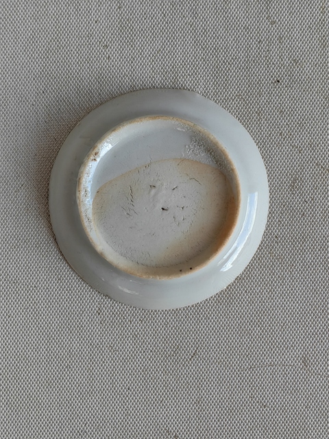 古玩陶瓷紅綠彩盤真品鑒賞圖