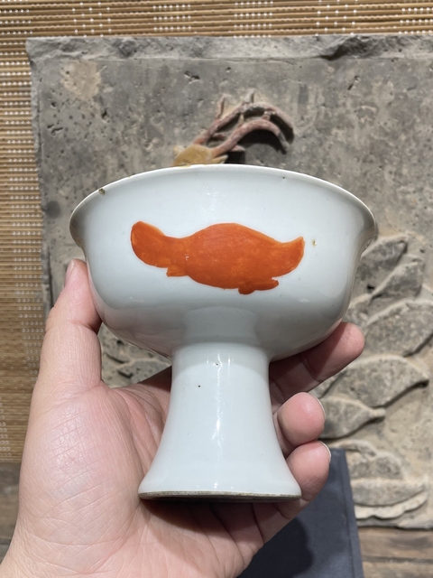 古玩陶瓷白釉泛紅供碗真品鑒賞圖