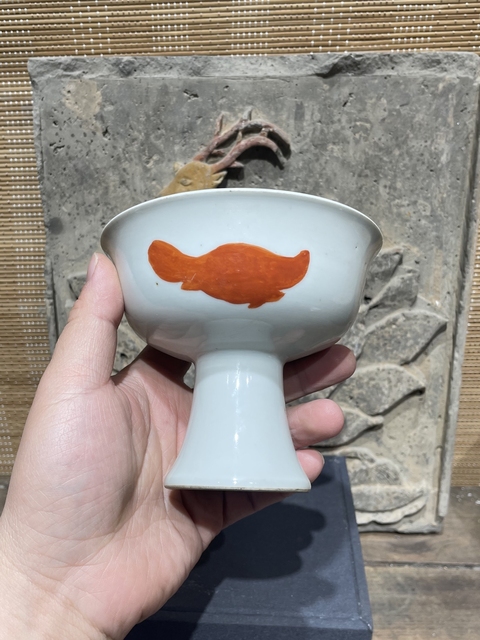 古玩陶瓷白釉泛紅供碗真品鑒賞圖