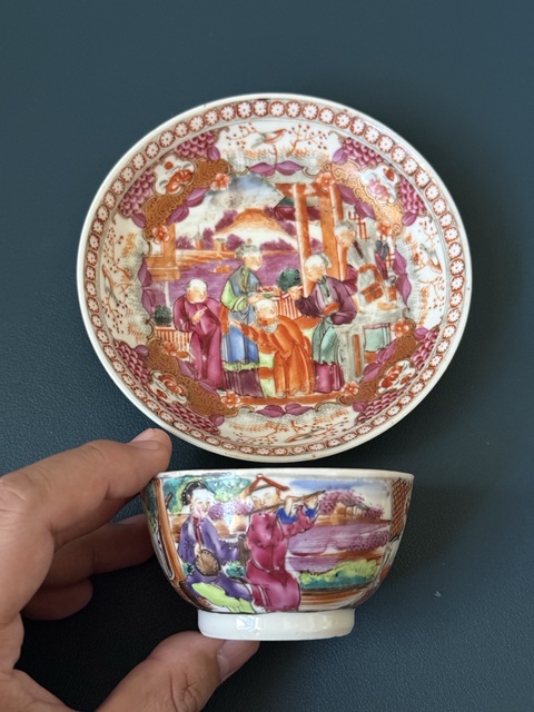 古玩陶瓷清·乾隆錦地開窗滿大人廣彩杯碟套拍賣，當前價格2000元