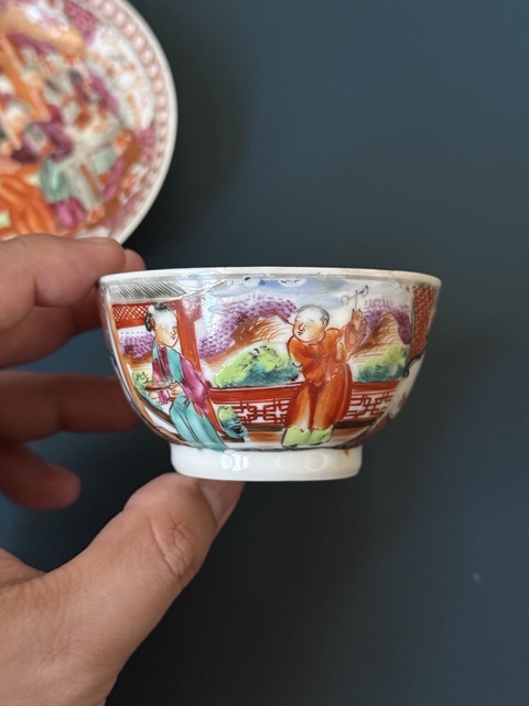 古玩陶瓷清·乾隆錦地開窗滿大人廣彩杯碟套拍賣，當前價格2000元