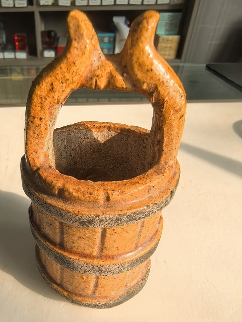 古玩陶瓷綠釉碗真品鑒賞圖