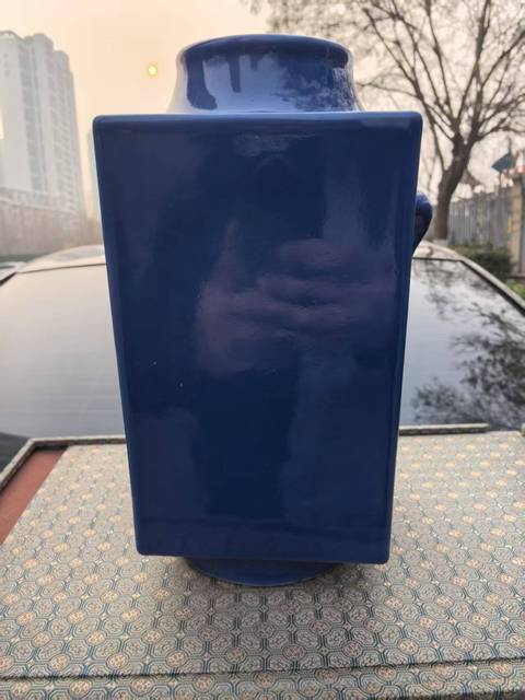 古玩陶瓷清末民初·霽藍釉象耳琮式瓶 真品鑒賞圖