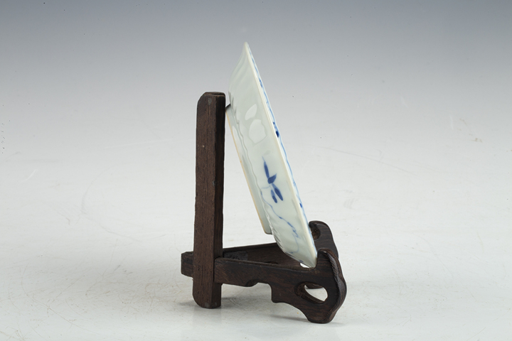 古玩陶瓷清康熙·青花開窗瑞獸紋小盤
真品鑒賞圖