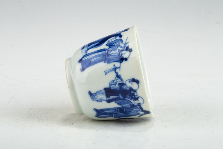 古玩陶瓷清晚·青花八仙人物紋杯真品鑒賞圖