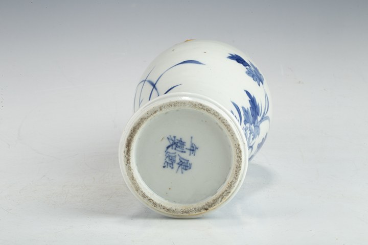 古玩陶瓷清晚·青花富貴白頭紋雞腿瓶一對真品鑒賞圖